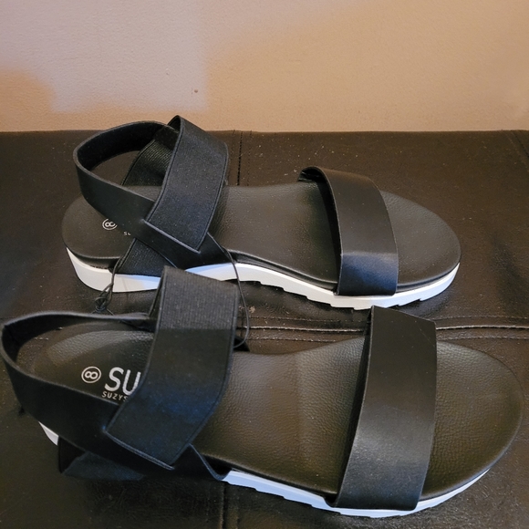 NWT Suzy shier sandals - Picture 2 of 3